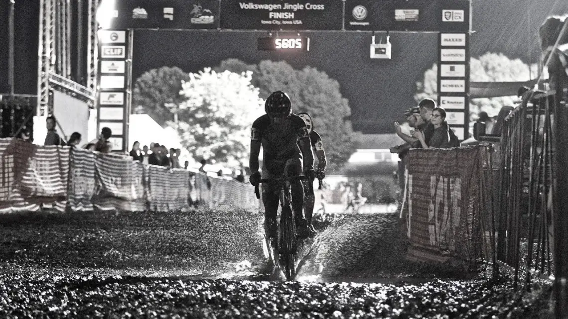 Mother Nature rewarded Iowa with epic rain the night before, and epic mud on race day. 2016 Jingle Cross Day 1, Elite Men. © D. Mable / Cyclocross Magazine