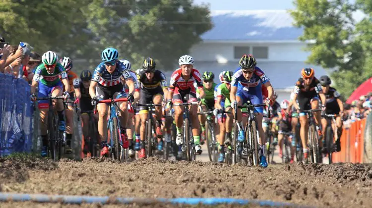 JingleCross 2016 Elite Women hit the mud on lap one. © D. Mable / Cyclocross Magazine