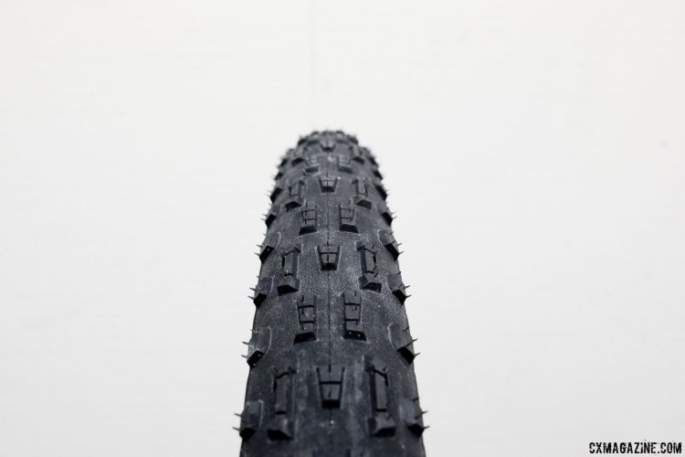 Panaracer Regacross 35c tubeless cyclocross tire with a subtlely directional tread and a medium, 1.5mm knob height. © Cyclocross Magazine