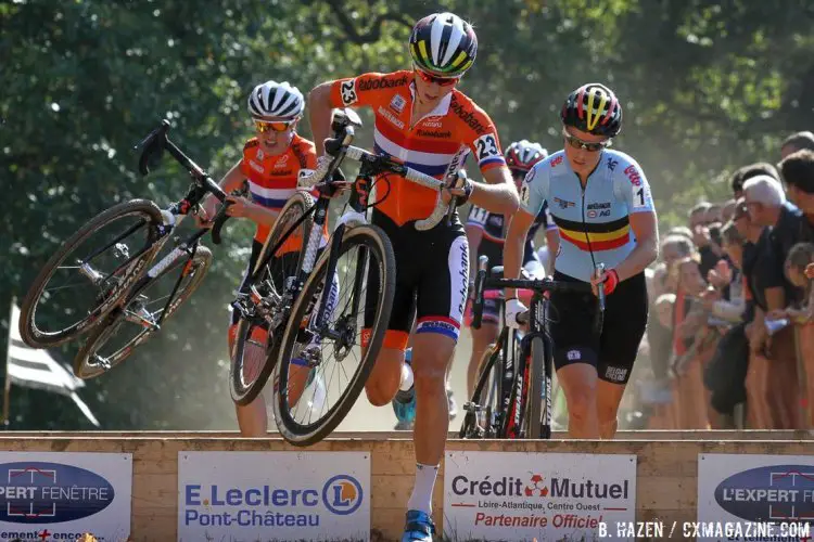 Thalita de Jong leads Sanne Cant on her way to win the 2016 European Cyclocross Championships. © Bart Hazen / Cyclocross Magazine
