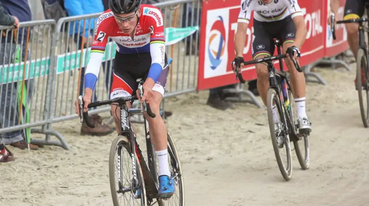 02-10-2016: Wielrennen: Super Prestige veldrijden: Gieten: GIETEN (NED) cyclocross: Mathieu van der Poel: Nederland: Wout van Aert: Belgie