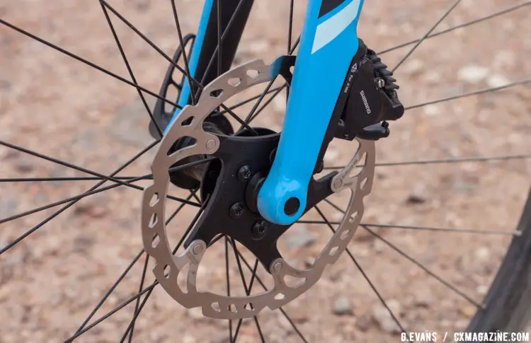 Last year’s Vault saw the mismatch of a post mount fork and flat mount frame. For 2017, brake caliper standards are consistent on both ends of the bike. © Cyclocross Magazine
