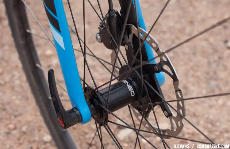 The Vault features 12mm thru-axles front and rear with 142 spacing out back. © Cyclocross Magazine