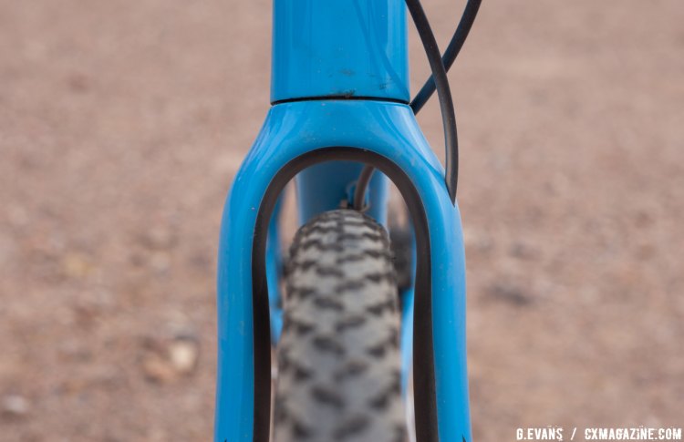 The updated fork has substantial clearance at the crown for spinning mud, and while the fork fattened up, the axle went on a diet, switching from 15mm to 12mm. © Cyclocross Magazine
