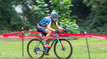 Katie Compton powered away as the course grew slick. 2016 Charm City Day 1. Elite Women. © Ricoh Riott