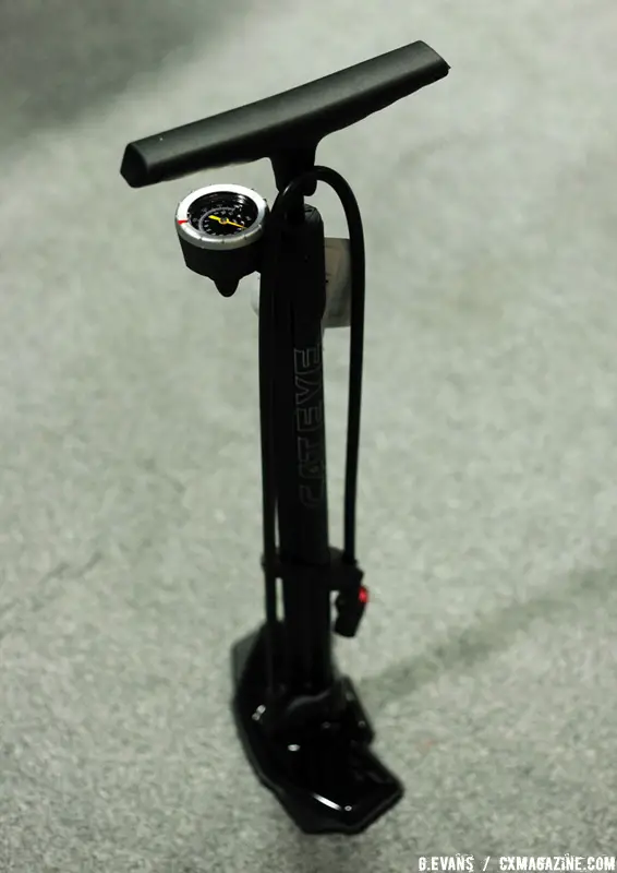 New for 2017 is the Cateye alloy floor pump. The pump features a maximum pressure of 160 PSI and a sticker price of $45 USD. © Cyclocross Magazine