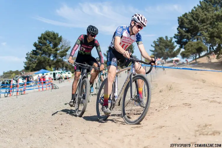 15-16 Junior National Champion Ben Gomez-Villafane leads the Elite Men on the 1st lap. © Jeff Vander Stucken