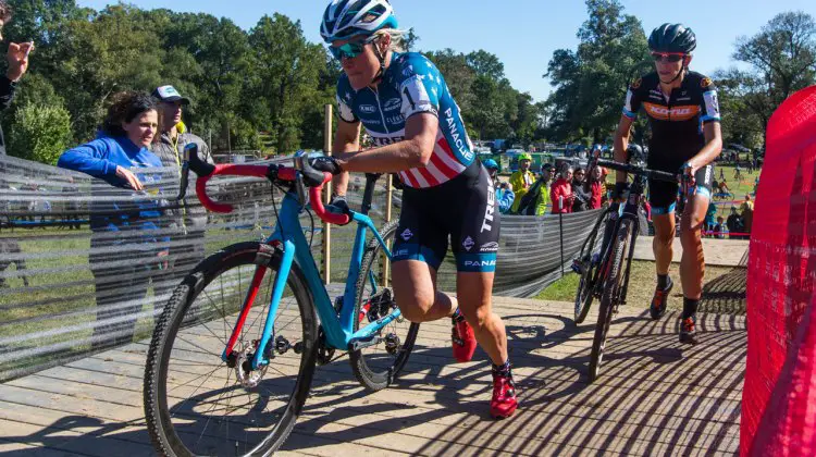 Katie Compton leads Helen Wyman at the 2016 Charm City Cross Day 2. © Ricoh Riott