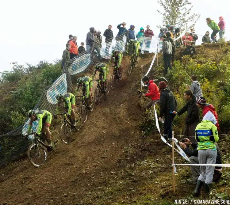 Curtis White rode with the strength of six men to take an early lead before teammate Hyde eventually took over. 2016 KMC Cross Fest Day 1, UCI C1 © Nin Lei