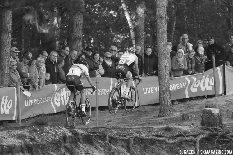 The last two World Champs delivered on their anticipated "beautiful duel." 2016 Superprestige Zonhoven - men's race. © Bart Hazen / Cyclocross Magazine