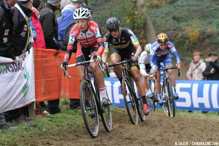 Sophe de Boer leads the 2016 Valkenburg Cyclocross World Cup Elite Women. © B. Hazen / Cyclocross Magazine