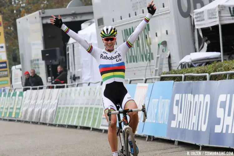 De Jong wins the 2016 Valkenburg Cyclocross World Cup Elite Women. © B. Hazen / Cyclocross Magazine