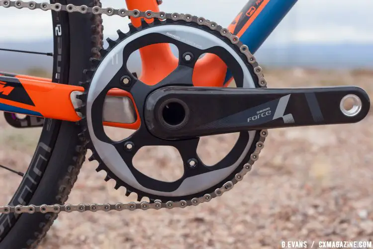 The Canic CXC 11 comes with a SRAM Force crankset and a 46T front ring. © Cyclocross Magazine