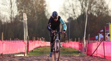 Hanka Kupfernagel previews the 2016 Zeven Cyclocross World Cup course in the preview video.