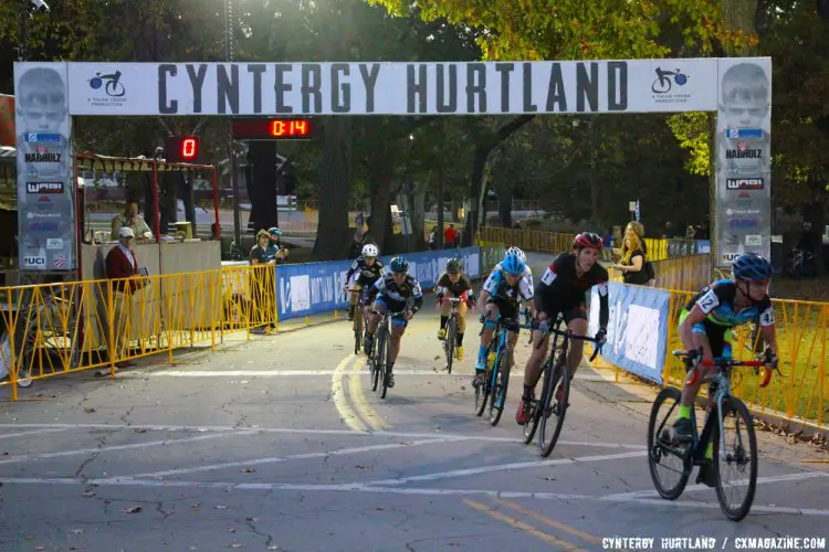 2016 Cyntergy Hurtland C2 Elite Women's race start. © Cyntergy Hurtland 