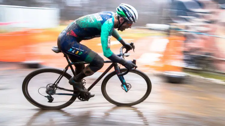 Garry Millburn at speed during the 2016 Rapha Super Cross Nobeyama, Japan. © J. Curtes / Cyclocross Magazine