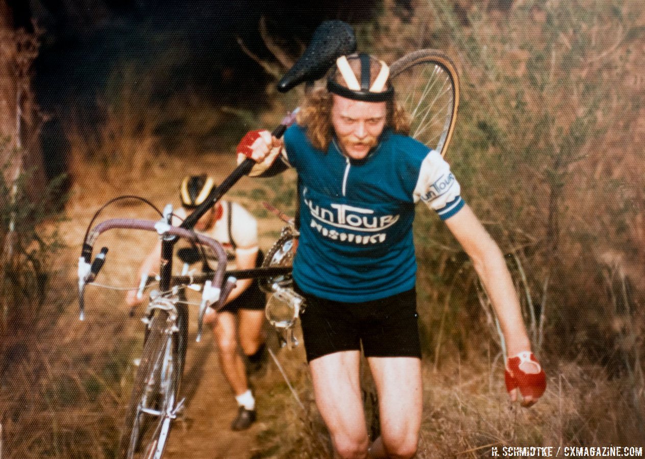 Gary Fisher with his unique carrying style. Mill Valley Cyclocross. December 1, 1974. © Hermann Schmidtke