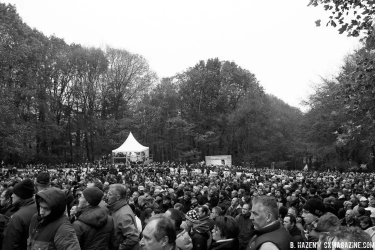 The crowds came out in force. 2016 Superprestige Gavere Elite Men. © B. Hazen / Cyclocross Magazine