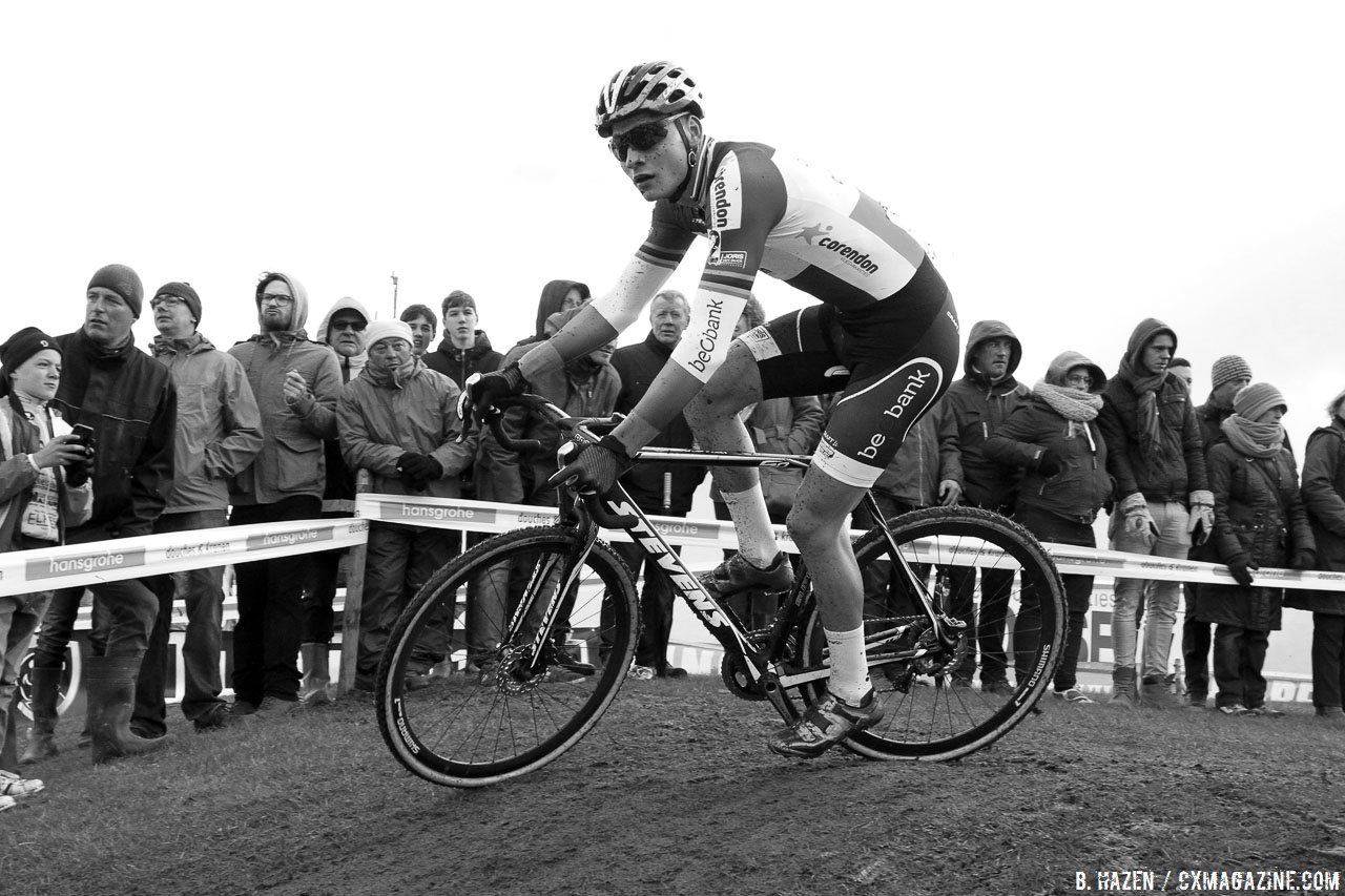 Mathieu van der Poel in control. 2016 SuperPrestige cyclocross series, Ruddervoorde race #3, Elite Men.