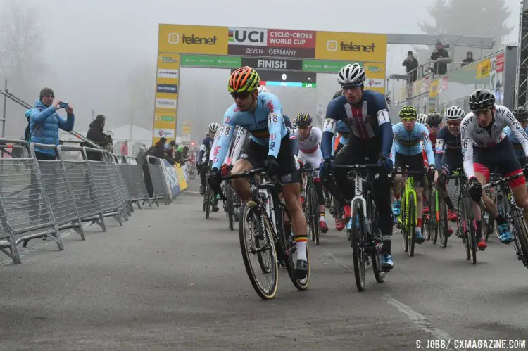 Jelle Camps leads from the start of the 2016 Zeven UCI Cyclocross World Cup Junior Men's race. © C. Jobb / Cyclocross Magazine