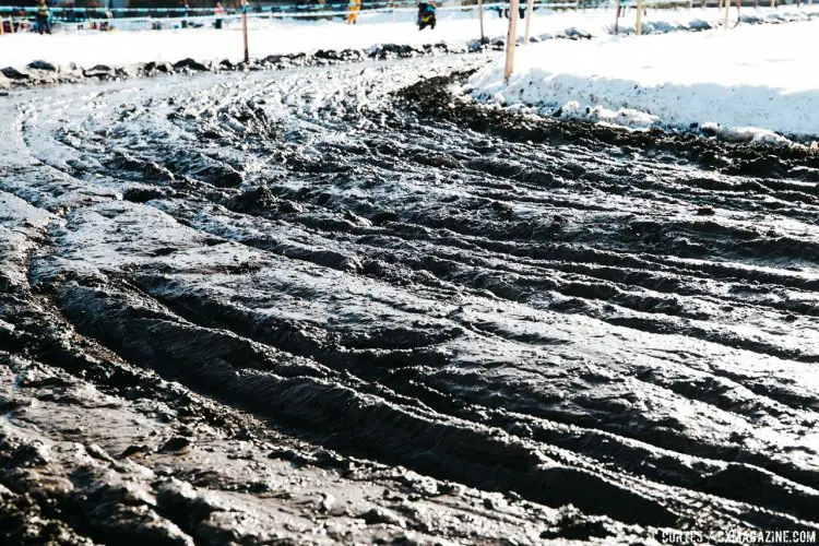 The 2016 Nobeyama Rapha Super Cross weekend in the Japanese Alps always seems to deliver great mud. © Jeff Curtes