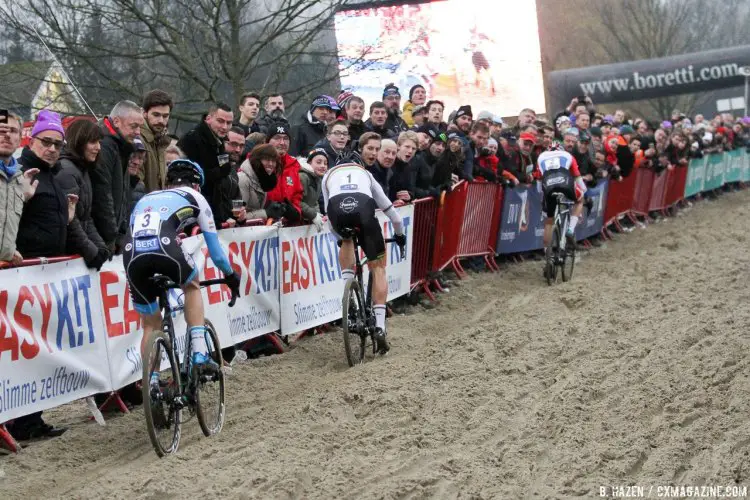 Van der Poel gives it one last kick to distance Van Aert, Pauwels. Elite Men, 2016 Soudal Scheldecross in Antwerp. © B. Hazen / Cyclocross Magazine