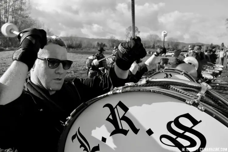 The drum line wasn't the only component of the race to provide a beat down. 2016 SSCXWC Men's Finals. © M. Estes / Cyclocross Magazine