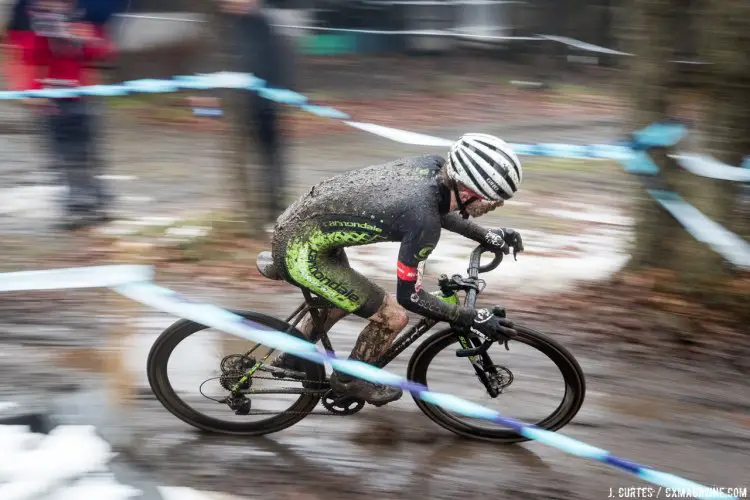 Beard negotiates the wet, slippery Nobeyama course on his way to sixth. 2016 Nobeyama Rapha Super Cross Day 2. © Jeff Curtes