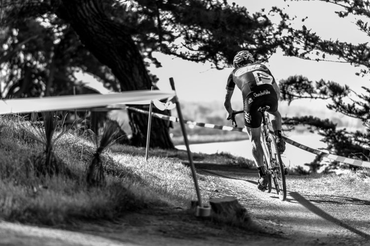 Racing next to the edge of San Francisco Bay - 2016 CycloCross at Coyote Point. © Jeff Vander Stucken / Cyclocross Magazine