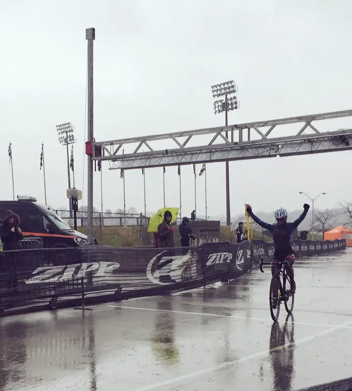 Courtenay McFadden takes the Sunday's C2 Elite Women's race win. © Riley Missel / Cyclocross Magazine