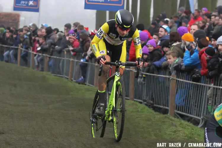 2016 Azencross Elite Women's race. © Bart Hazen / Cyclocross Magazine
