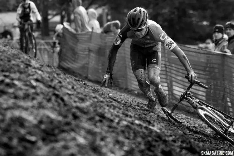 Cameron Beard did his best to scale the greasy off-camber climb at the Biltmore Estate in Asheville. A look back at the 2016 Cyclocross Nationals' final day. © A. Yee / Cyclocross Magazine