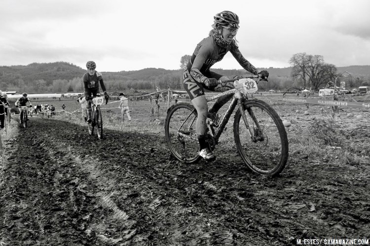 Overnight rains delivered course conditions even a top Belgian could consider challenging, but it didn't phase the women in their race for the Golden Speedo. 2016 SSCXWC Women's Finals. © M. Estes / Cyclocross Magazine