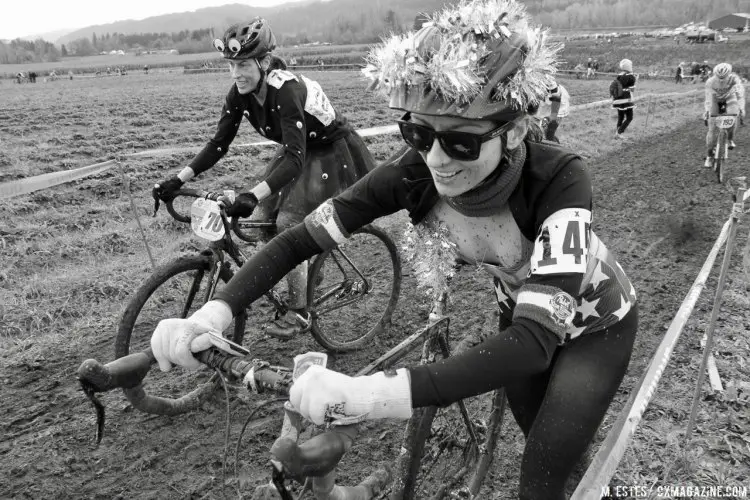 The women really got into the spirit with their costumes. 2016 SSCXWC Women's Finals. © M. Estes / Cyclocross Magazine