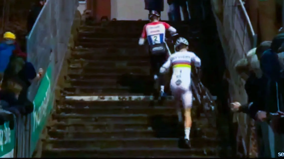 Mathieu van der Poel and Wout van Aert in another beautiful duel at the 2016 Superprestige Diegem - Video screen grab