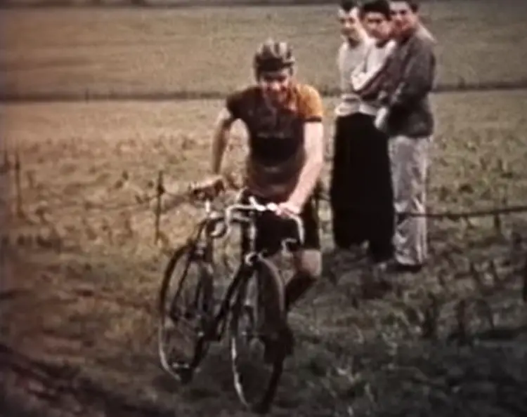A 1960 SSCXer at the 1960 Tyneside Vagabonds cyclocross race.