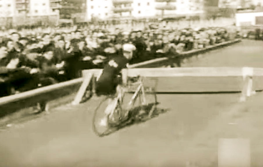 1961 XXV Campeonato de España de CicloCross (Ciclo pedetrismo) Mondragón - Ganador Antón Barrutia