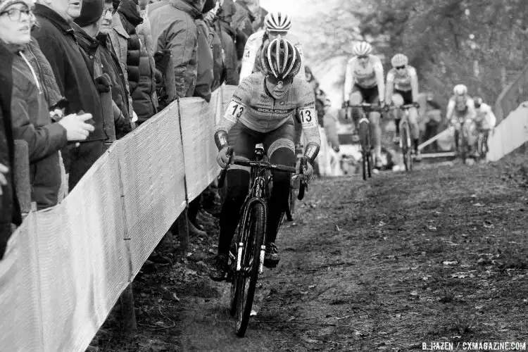 Amanda Miller was the top American finishing in 10th place. 2016 Zolder World Cup Elite Women. © B. Hazen / Cyclocross Magazine