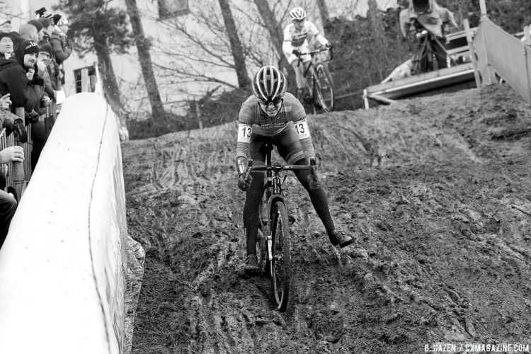 Amanda Miller (USA) tripods through the tricky and muddy downhill. 2016 Zolder World Cup Elite Women. © B. Hazen / Cyclocross Magazine
