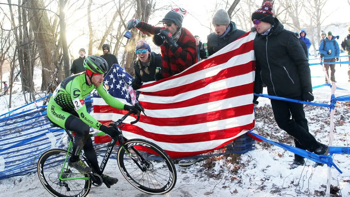 Hyde riding towards his first Stars ’n’ Stripes. 2017 Cyclcross National Championship, Elite Men. © C. Fegan-Kim / Cyclocross Magazine