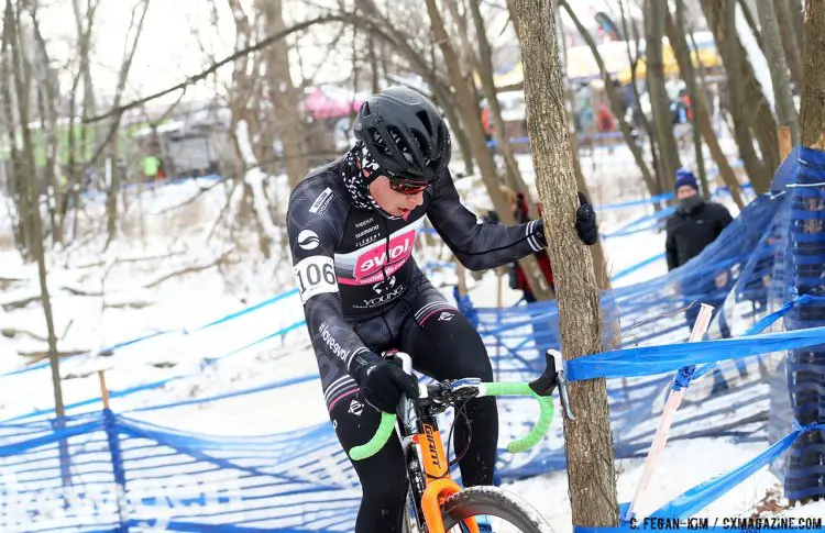 Maxx Chance out front in the U23 race & using the tree in the woods of the Hartford course to his advantage. 2017 Cyclocross National Championship. © C. Fegan-Kim / Cyclocross Magazine