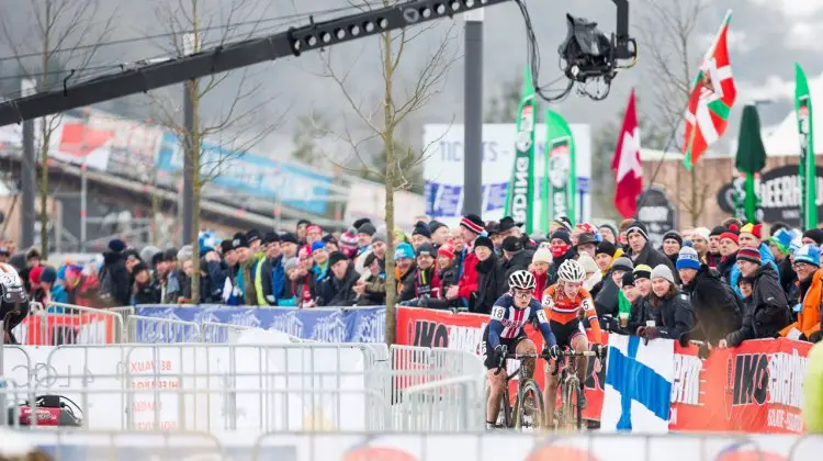 Noble and Worst go one-on-one. U23 Women, 2017 UCI Cyclocross World Championships, Bieles, Luxembourg. © M. Hilger / Cyclocross Magazine