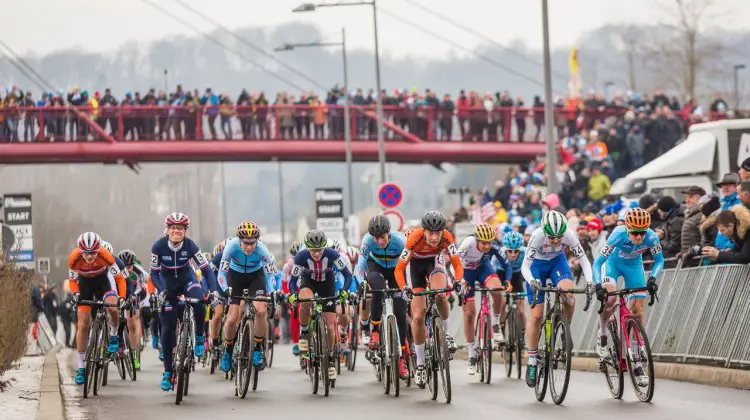 The furious start of the Elite Women. 2017 UCI Cyclocross World Championships, Bieles, Luxembourg. © M. Hilger / Cyclocross Magazine