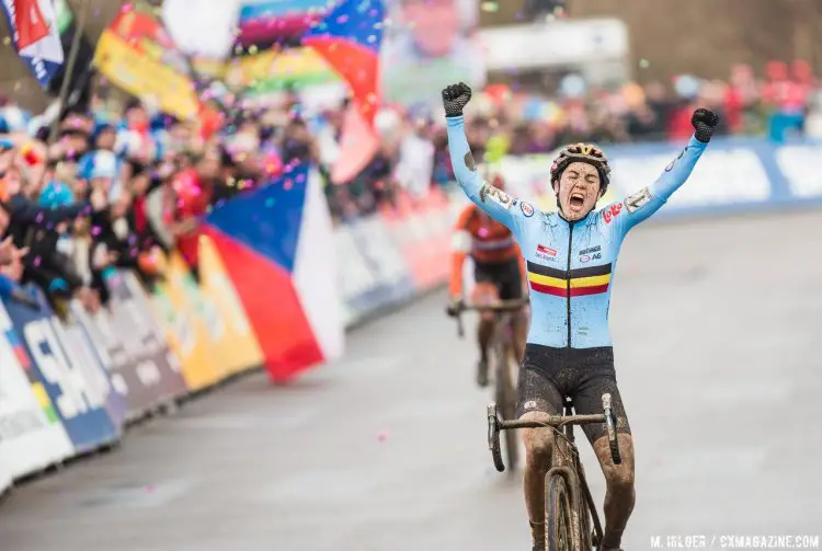 Sanne Cant finally achieves her 20-year-old dream, and you could hear her celebration in the States. 2017 UCI Cyclocross World Championships, Bieles, Luxembourg. © M. Hilger / Cyclocross Magazine