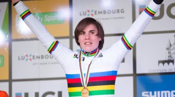 Sanne Cant does her best to hide her emotions after donning the rainbow stripes. 2017 UCI Cyclocross World Championships, Bieles, Luxembourg. © M. Hilger / Cyclocross Magazine