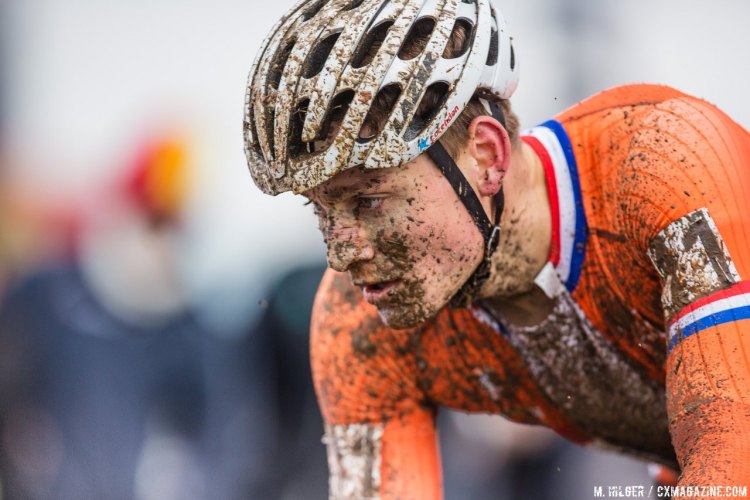 Mathieu van der Poel set off to secure an early lead but flat tires sent him back to the pits and Van Aert. Elite Men. 2017 UCI Cyclocross World Championships, Bieles, Luxembourg. © M. Hilger / Cyclocross Magazine
