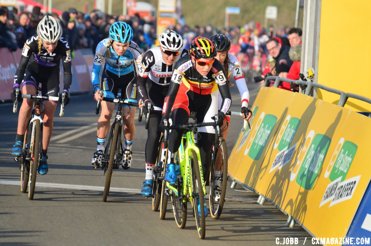 Sanne Cant leads a group. 2017 Hoogerheide World Cup Elite Women. © C. Jobb / Cyclocross Magazine