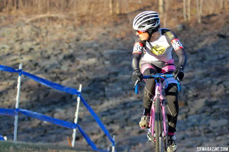 Winner Avanell Schmitz (Mermaid Winery) checks on her competition. 2017 Cyclocross National Championships, Masters Women 30-34. © D. Mable / Cyclocross Magazine