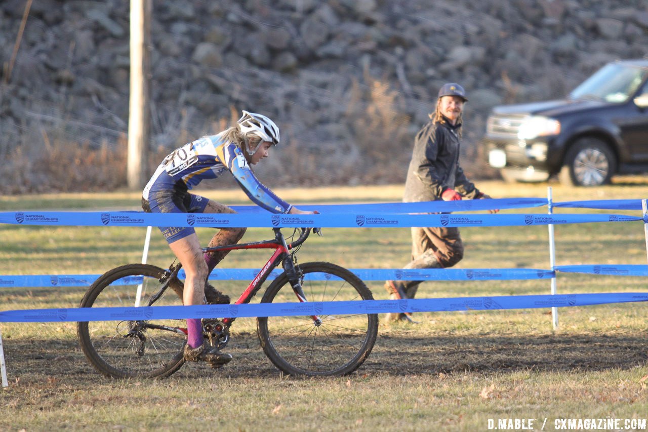 Kelsay Lundberg racing to a top ten finish. 2017 Cyclocross National Championships, Women's Collegiate Varsity Race. © D. Mable / Cyclocross Magazine