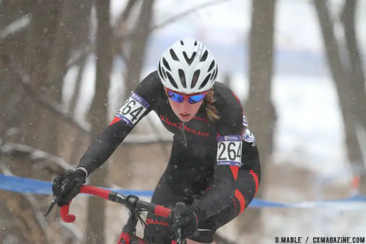 Petra Schmidtmann charging hard for a second place finish. © D. Mable / Cyclocross Magazine